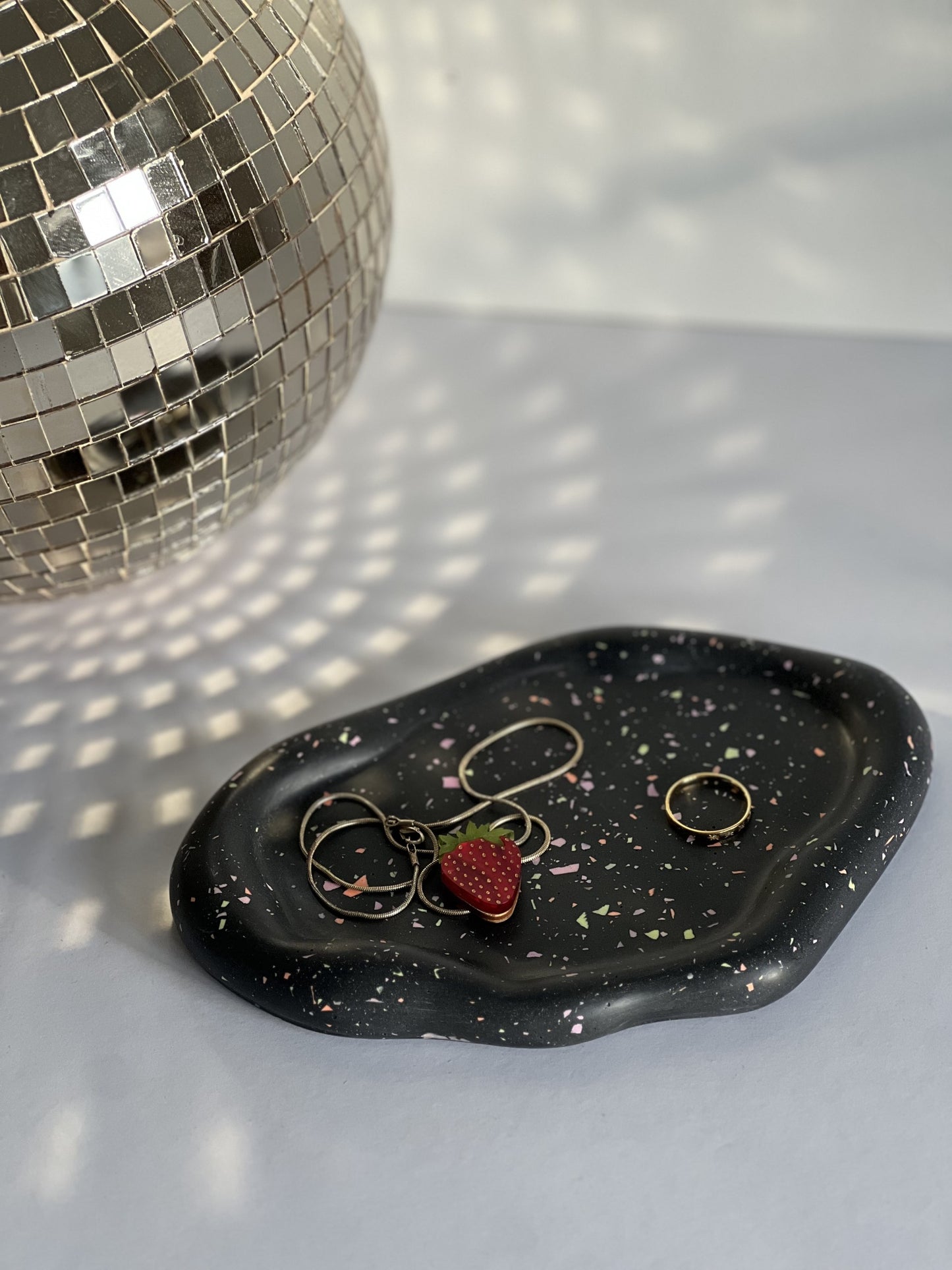 Neon Burst Wavy Tray